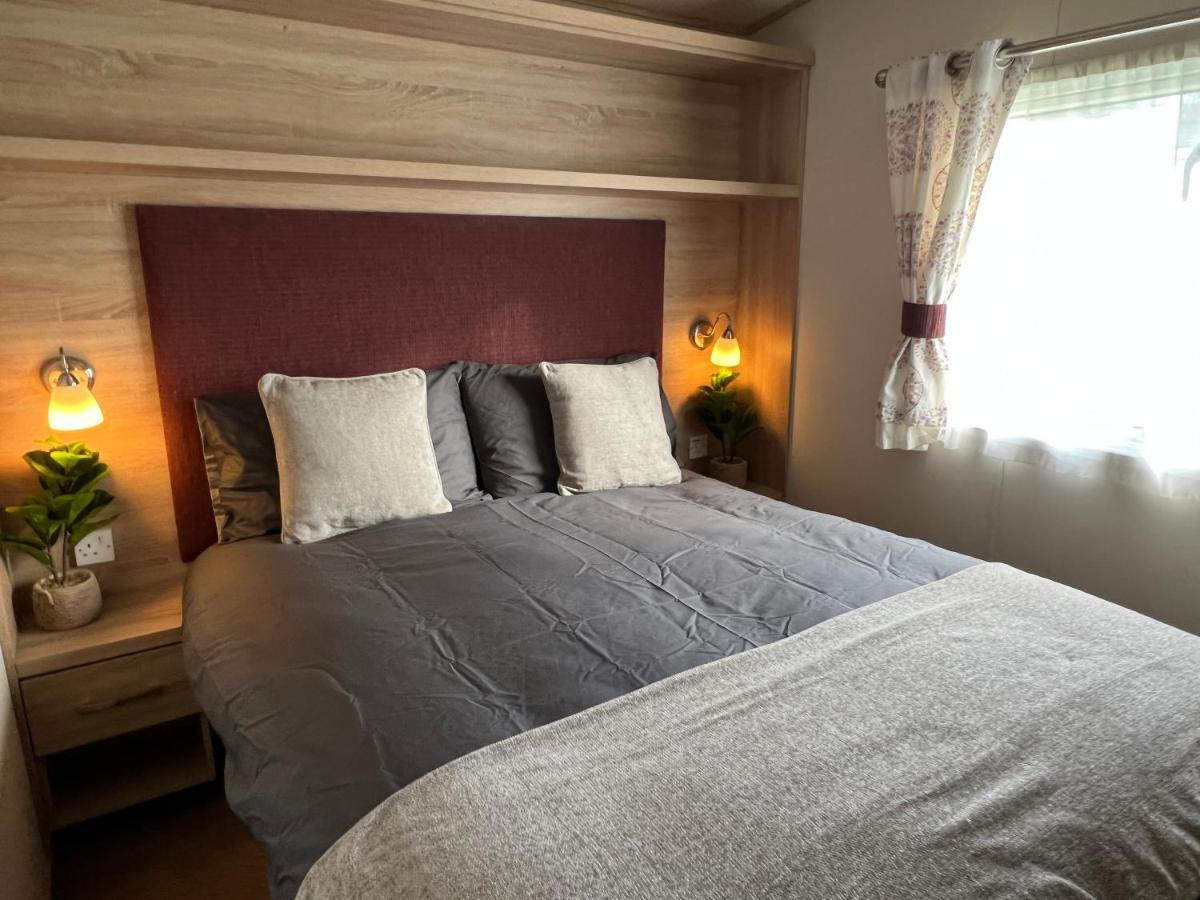 Forest Beach Bashley Park Суэй Экстерьер фото