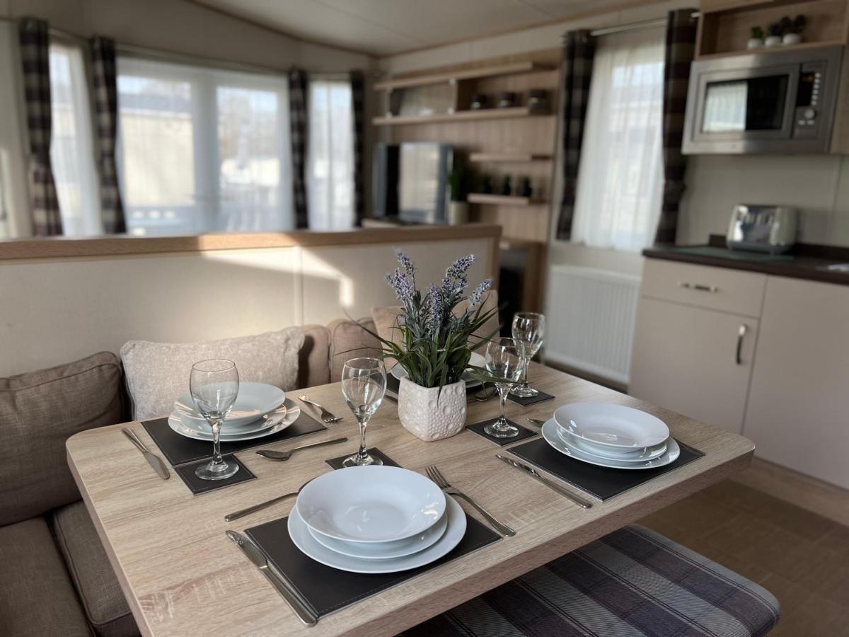Forest Beach Bashley Park Суэй Экстерьер фото