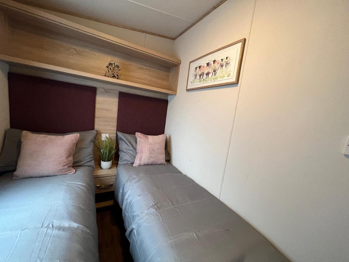 Forest Beach Bashley Park Суэй Экстерьер фото