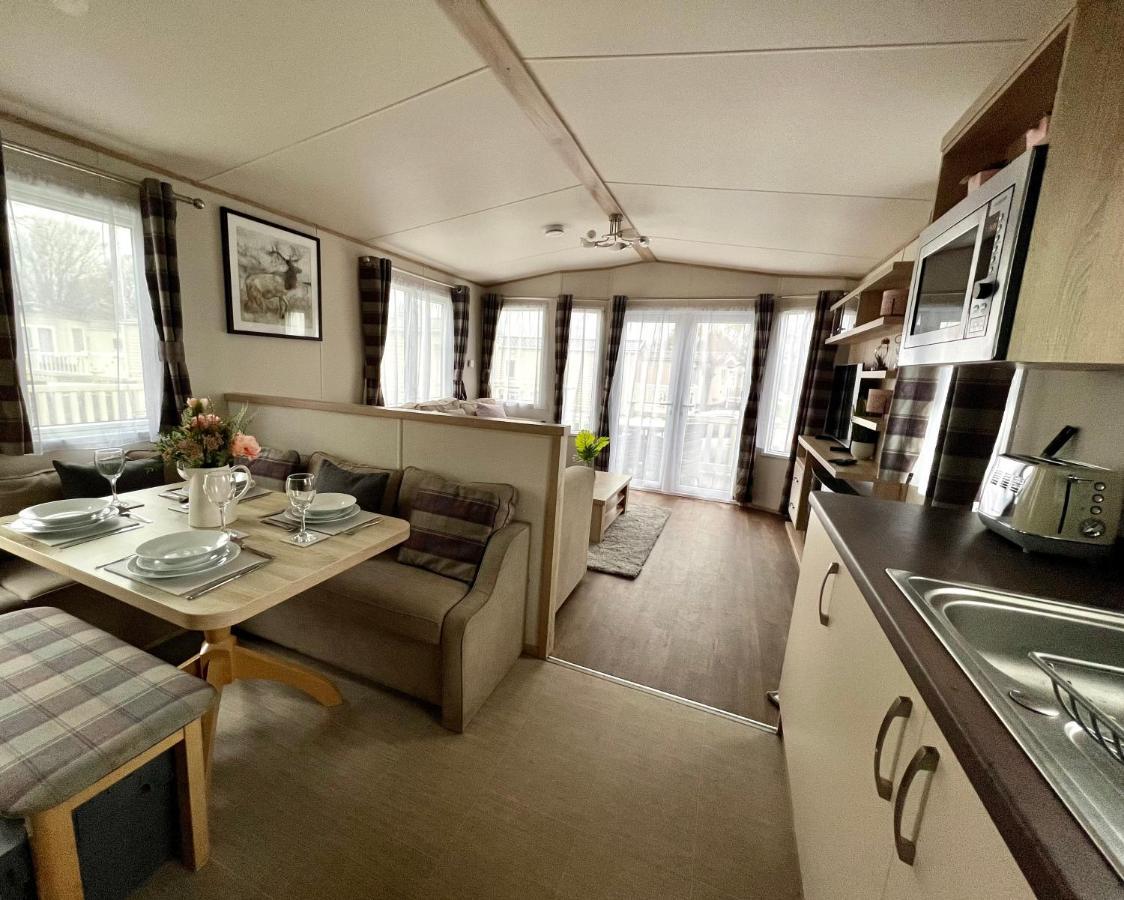 Forest Beach Bashley Park Суэй Экстерьер фото