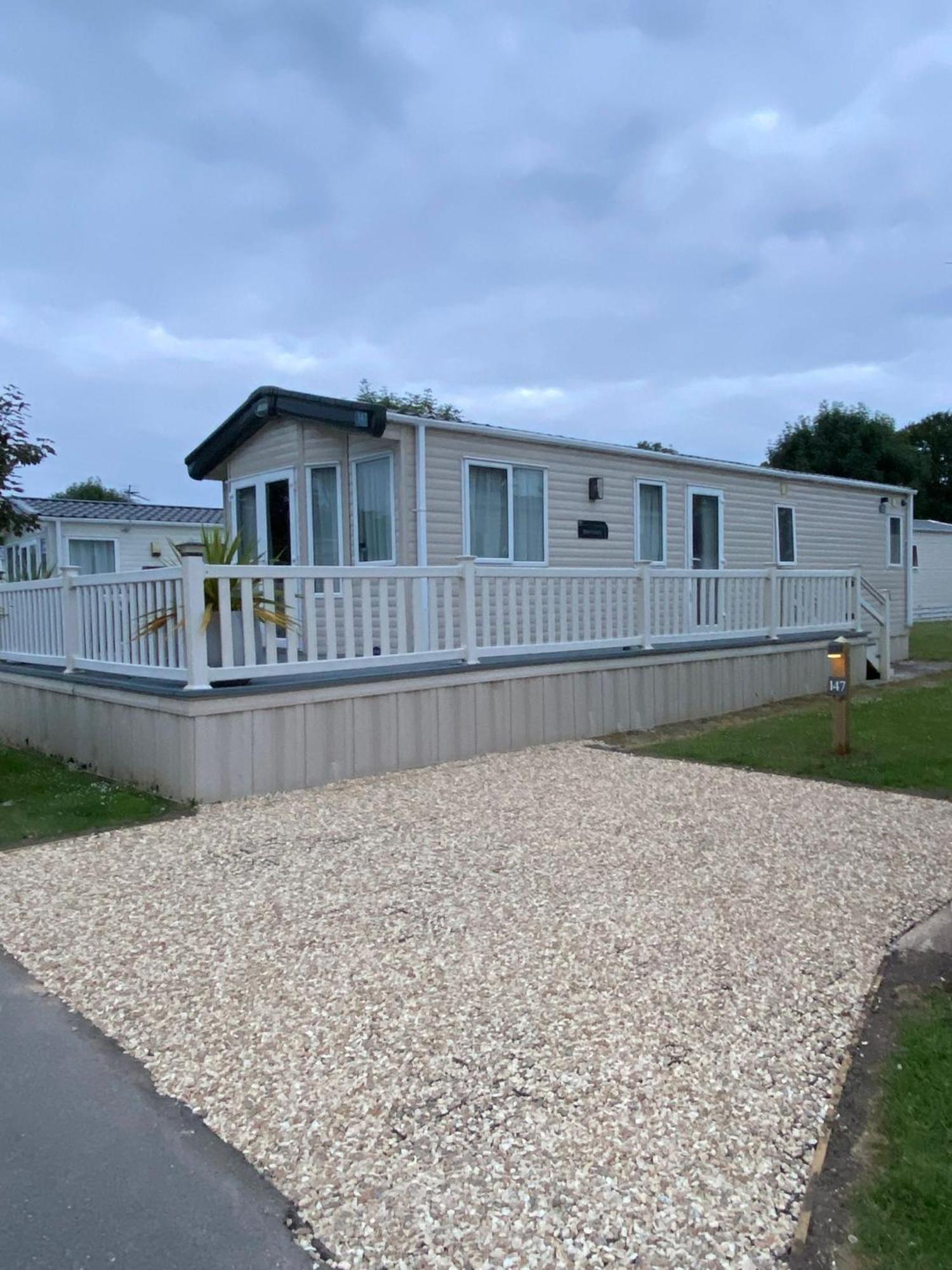 Forest Beach Bashley Park Суэй Экстерьер фото